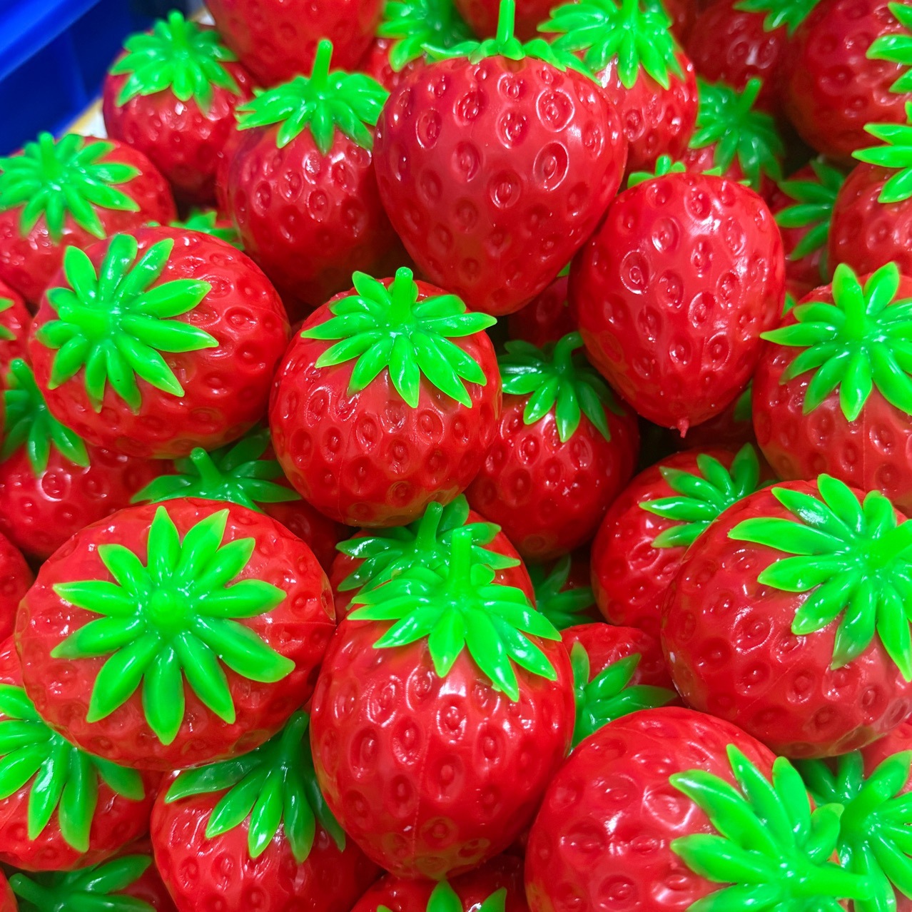 New Crunchy Strawberry Fruit U - Office Furniture Table recension och pris